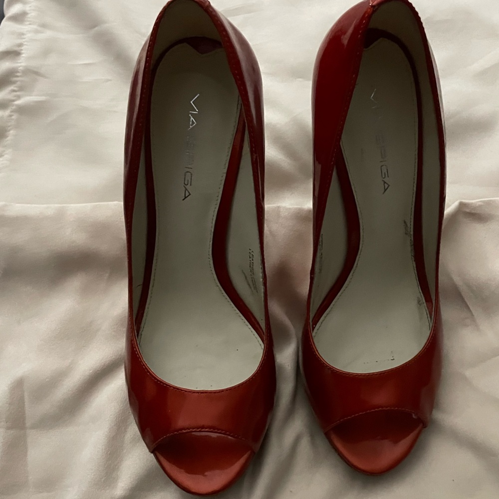 Fabulas PeepToe High Heels